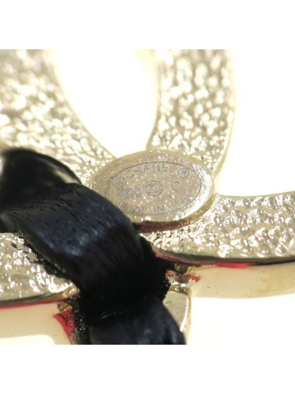 Chanel - Picture 9 of 9